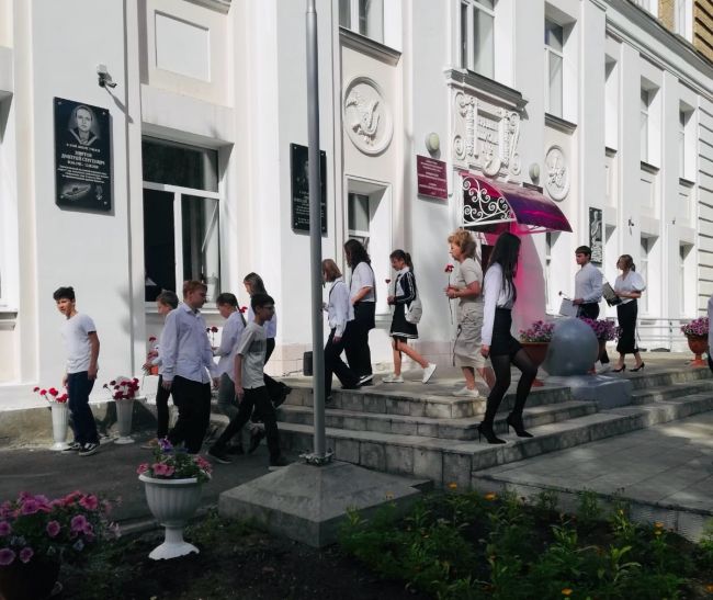 В ухтинской школе №2 прошло мероприятие, посвященное памяти погибших моряков атомной подводной лодки «Курск»